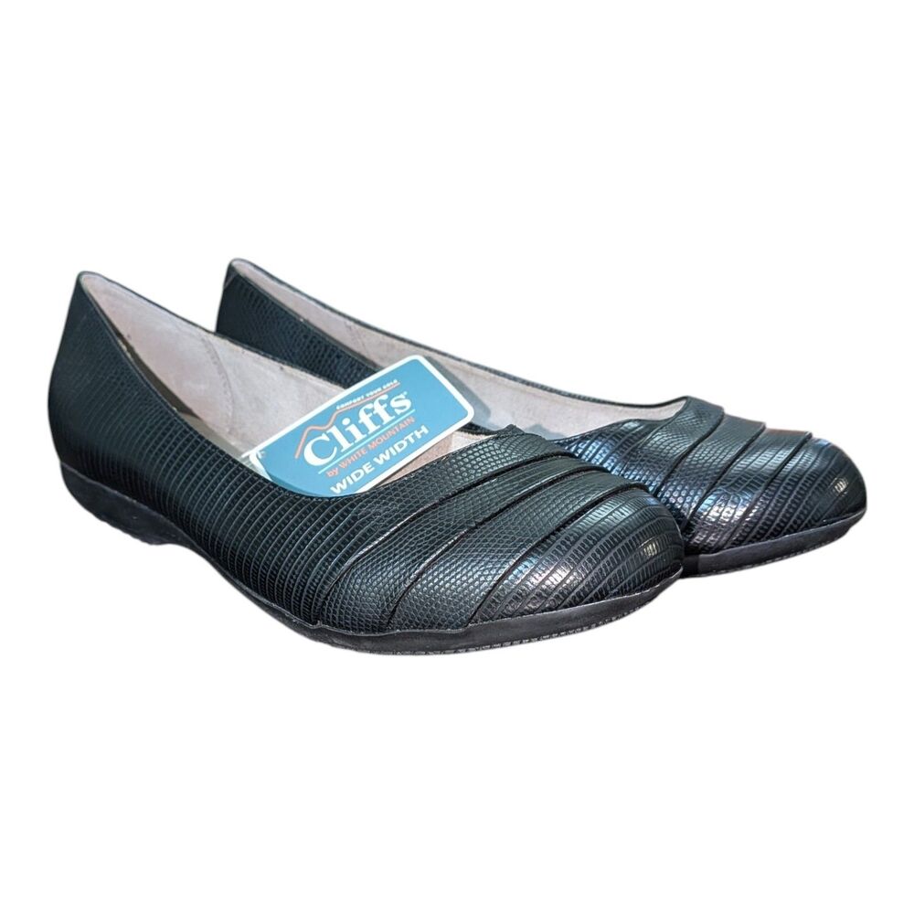 Cliffs by White Mountain Women's Shoes Clara Ballet Flat Black Size 11W Comfort